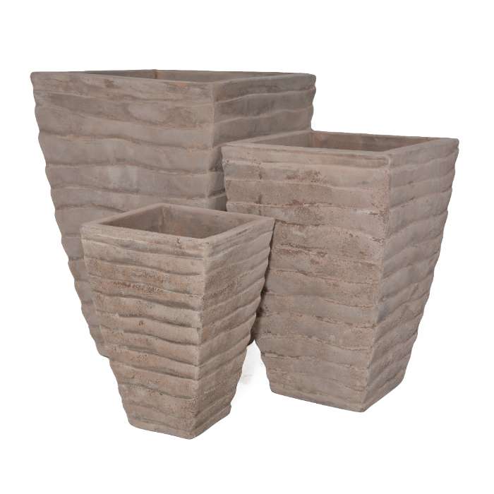 Set of 3 chocolate  terracotta pots