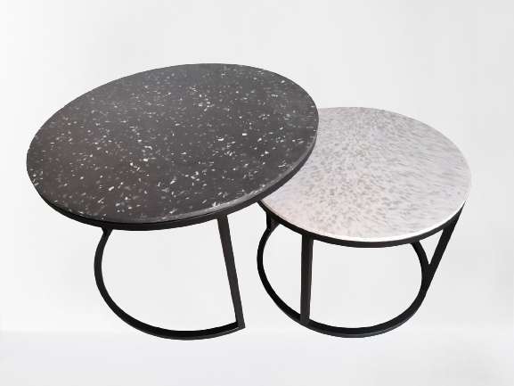 Nesting table