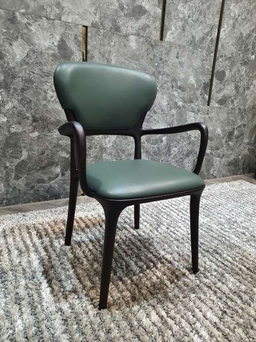 Chair CH-605
